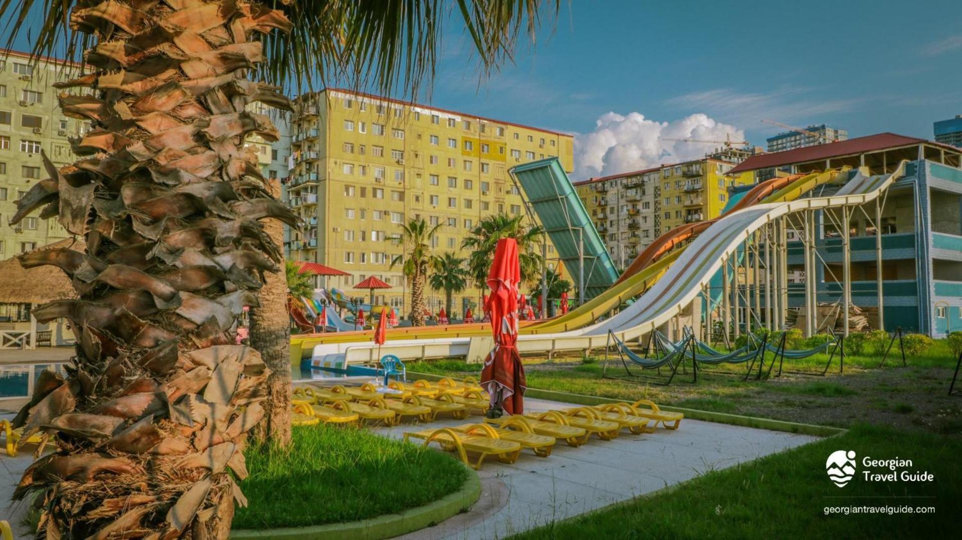 Real Palace Batumi Exteriör bild